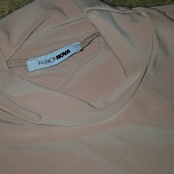 Dress - Picture 3 of 3